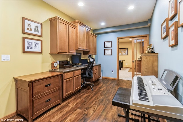 703 NE 46th Ct, Ankeny, IA 50021 - office featuring built in study area, dark wood-type flooring, recessed lighting, and baseboards
