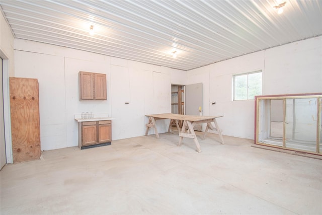 17954 510th St, Chariton, IA 50049