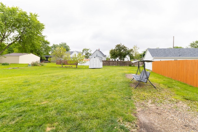 221 W Division St, Colfax, IA 50054 - view of yard