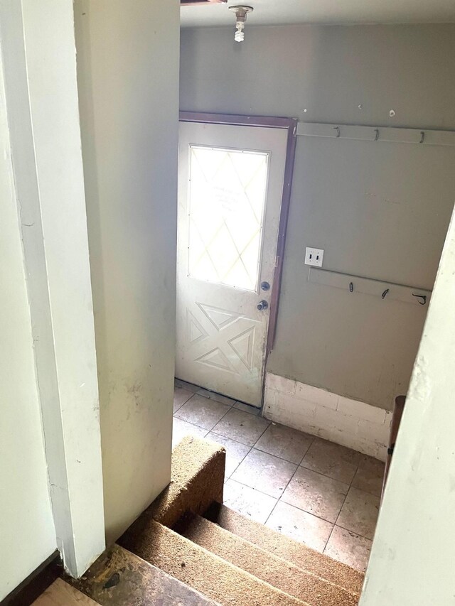 1216 Marshall St, Boone, IA 50036 - view of entryway