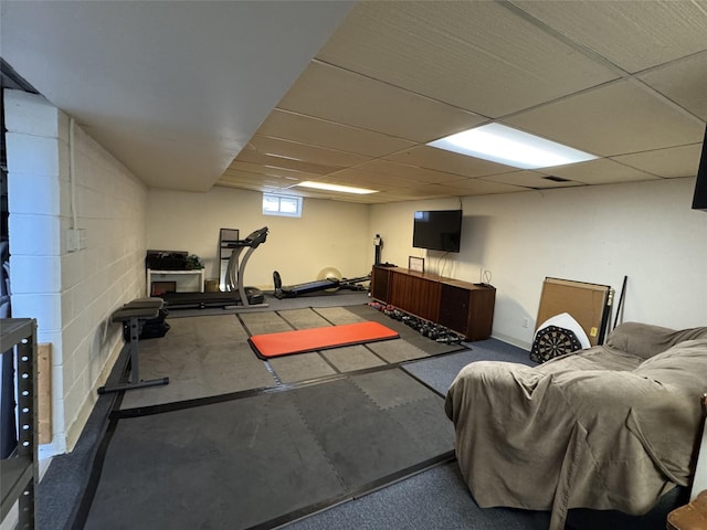 1300 Shawnee Ave, Des Moines, IA 50313 - workout area with a paneled ceiling