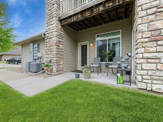 528 Kelsey Ln, Altoona, IA 50009 - view of patio / terrace with cooling unit