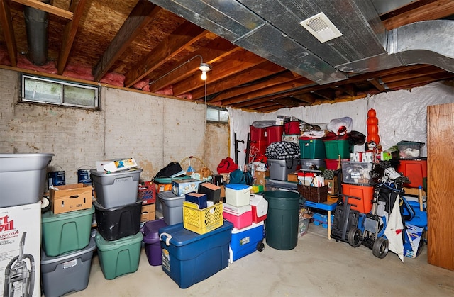 4230 SE 23rd St, Des Moines, IA 50320 - view of unfinished basement