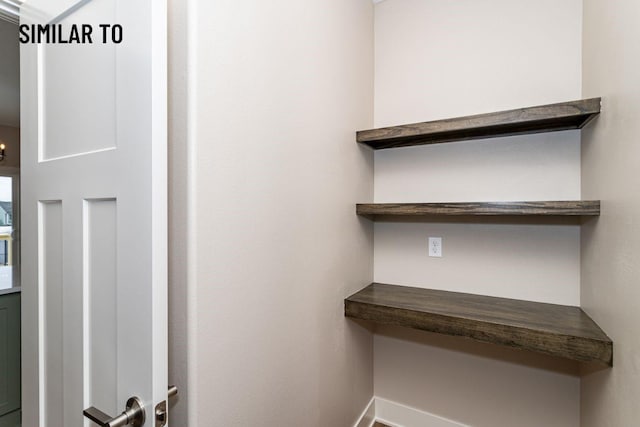 532 Wicker Dr, Huxley, IA 50124 - detailed view of baseboards