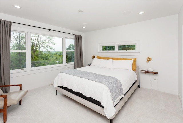2606 Forest Dr, Des Moines, IA 50312 - carpeted bedroom with recessed lighting