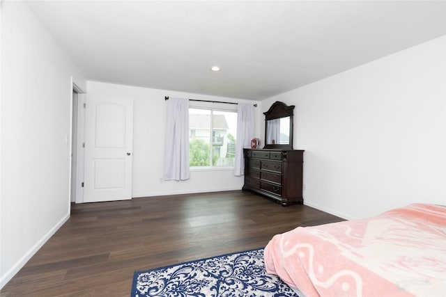 2357 Shadow Creek Cir, Des Moines, IA 50320 - bedroom featuring wood finished floors, baseboards, and recessed lighting