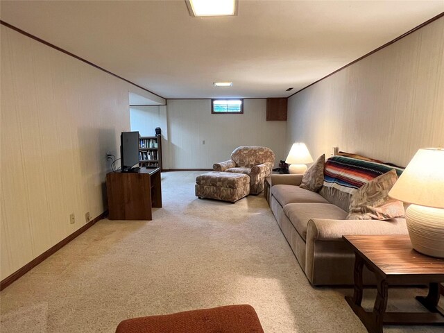210 E 24th St N, Newton, IA 50208 - living area featuring light carpet
