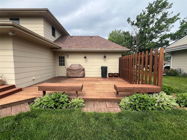 210 E 24th St N, Newton, IA 50208 - view of deck