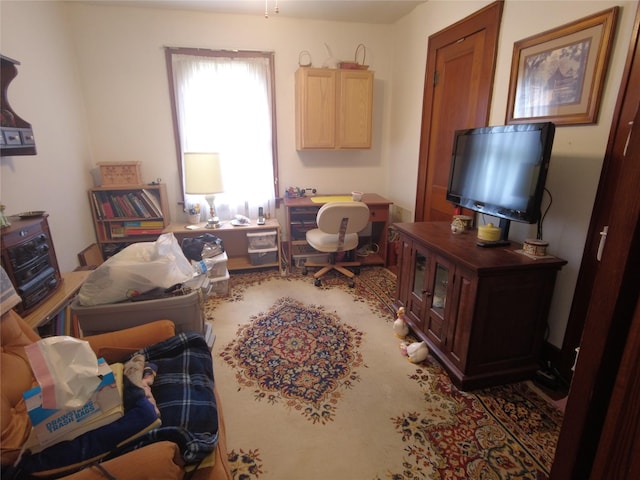 627 7th St, Nevada, IA 50201 - view of home office