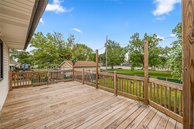 304 11th St SE, Altoona, IA 50009 - deck with a yard
