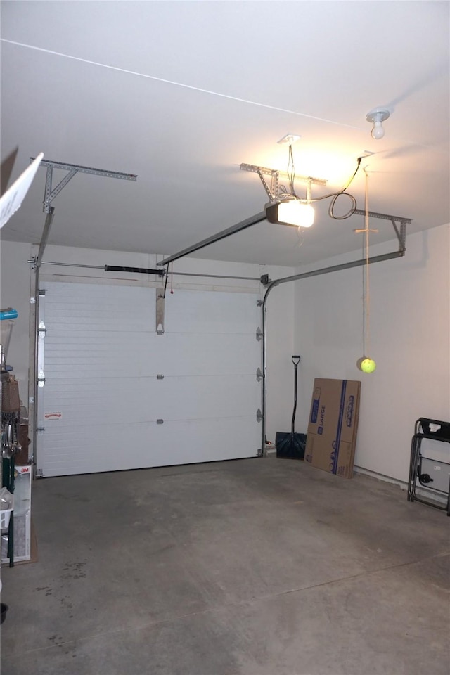 507 W Madison St, Winterset, IA 50273 - garage with a garage door opener