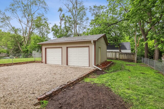 2419 30th St, Des Moines, IA 50310 - view of detached garage