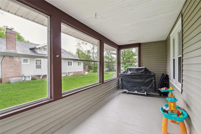 2419 30th St, Des Moines, IA 50310 - view of sunroom