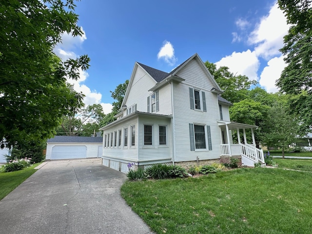 724 W Jefferson St, Winterset, IA 50273 - photo 1