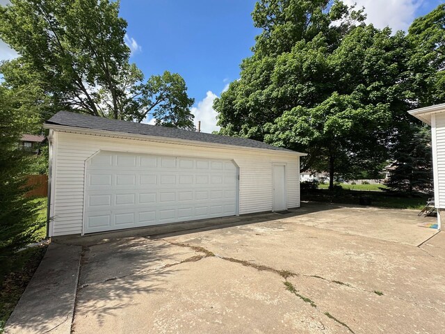 724 W Jefferson St, Winterset, IA 50273 - photo 33