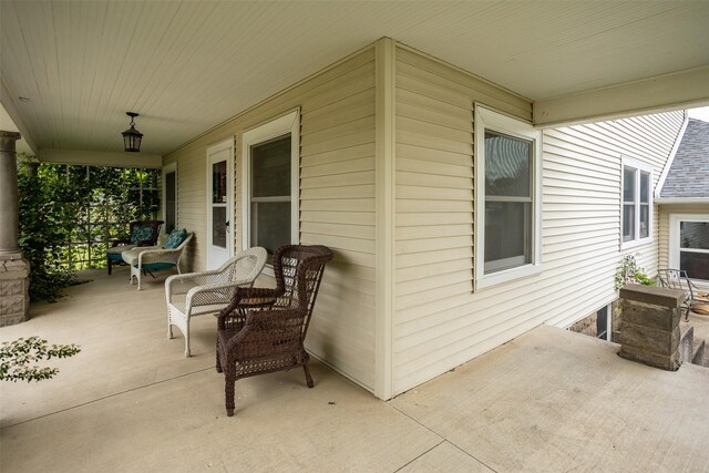 509 2nd Ave, Slater, IA 50244 - view of covered porch