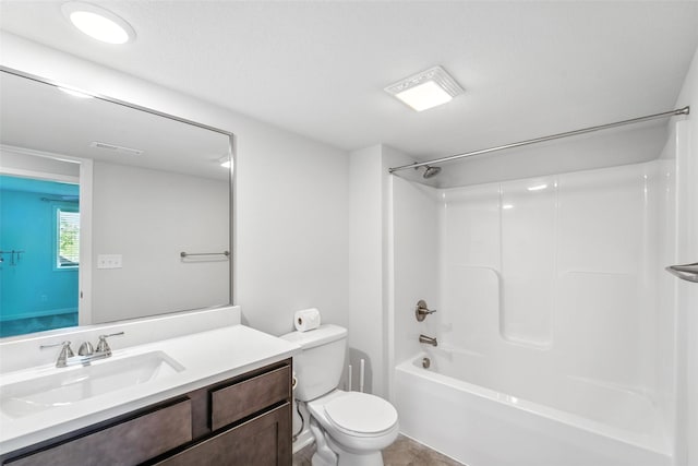580 NW Rosemont Dr, Waukee, IA 50263 - full bathroom with vanity and bathtub / shower combination