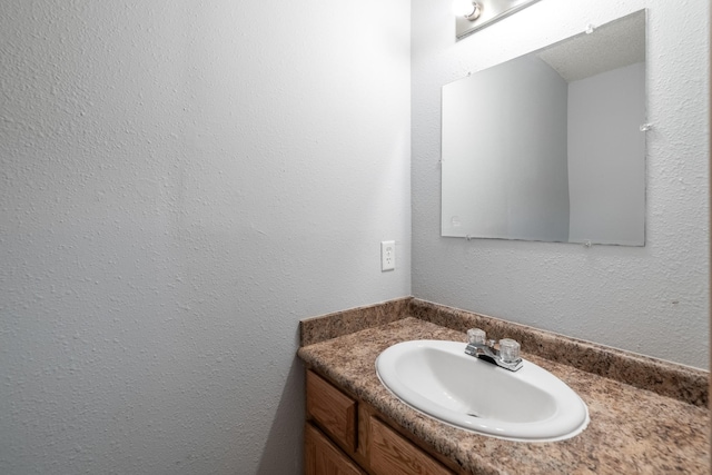 1540 8th St, Des Moines, IA 50314 - bathroom featuring vanity