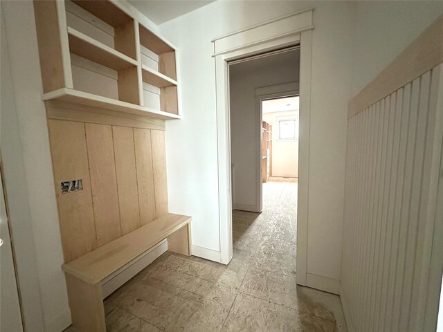 1410 NW Bull Run Ct, Waukee, IA 50263 - view of mudroom