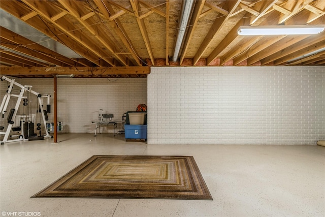 408 W 13th St N, Newton, IA 50208 - unfinished below grade area with brick wall