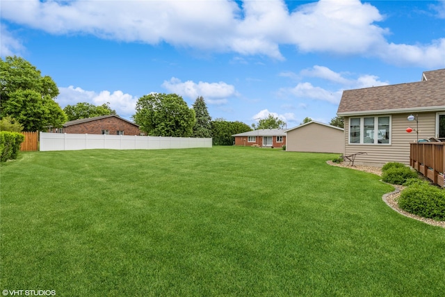 408 W 13th St N, Newton, IA 50208 - view of yard