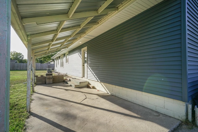 1617 Evergreen Ave, Des Moines, IA 50320 - view of patio / terrace