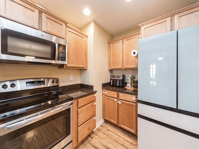 637 Newport Pl, Norwalk, IA 50211 - photo 6