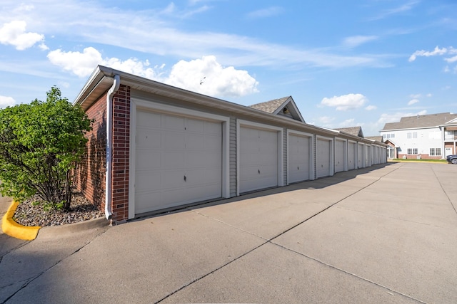 1335 SE Florence Dr Unit 312, Waukee, IA 50263 - view of garage