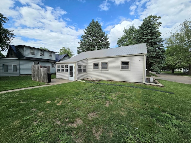 1011 S 9th St, Oskaloosa, IA 52577 - photo 13
