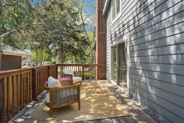 827 40th Pl, Des Moines, IA 50312 - view of deck