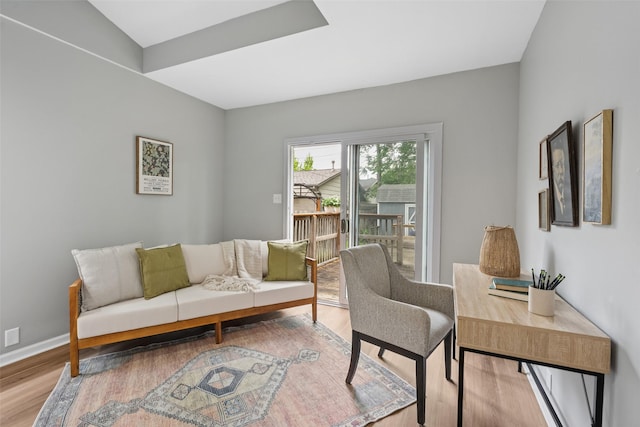 827 40th Pl, Des Moines, IA 50312 - home office with wood finished floors and baseboards