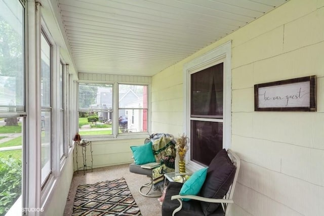 2638 Capitol Ave, Des Moines, IA 50317 - view of sunroom