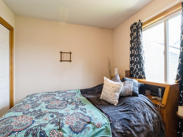 5213 SE 30th St, Des Moines, IA 50320 - view of bedroom