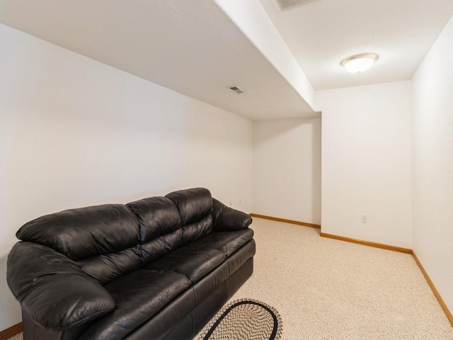 5213 SE 30th St, Des Moines, IA 50320 - carpeted living area featuring baseboards