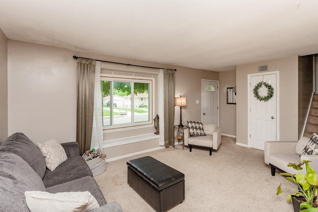 4006 67th St, Urbandale, IA 50322 - carpeted living room with baseboards