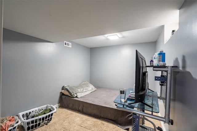 1452 55th St, Des Moines, IA 50311 - bedroom with carpet