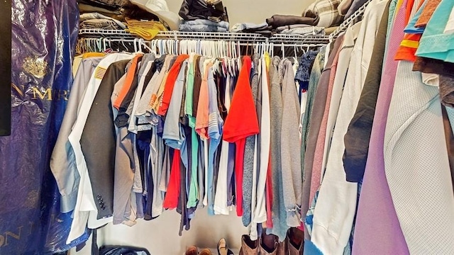 1401 N 6th St Unit 7, Indianola, IA 50125 - view of walk in closet