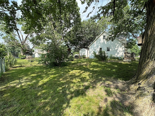 702 N 2nd Ave, Winterset, IA 50273 - view of yard
