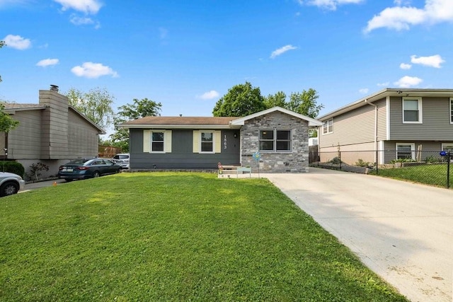 1863 Glenwood Cir, Des Moines, IA 50320 - view of front facade with stone siding
