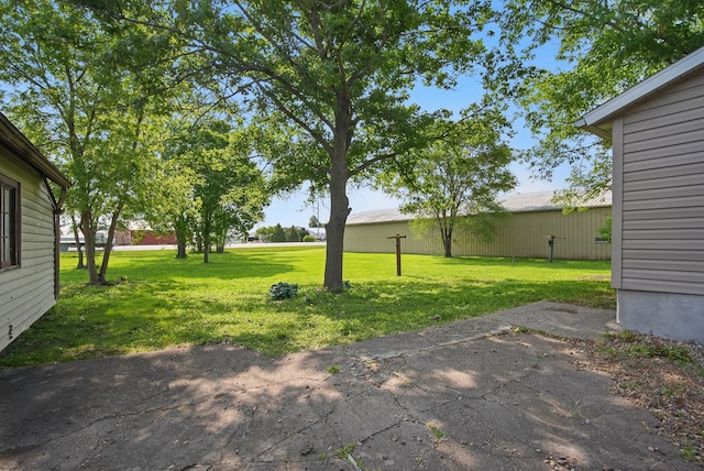 417 NE 2nd St, Panora, IA 50216 - view of green lawn
