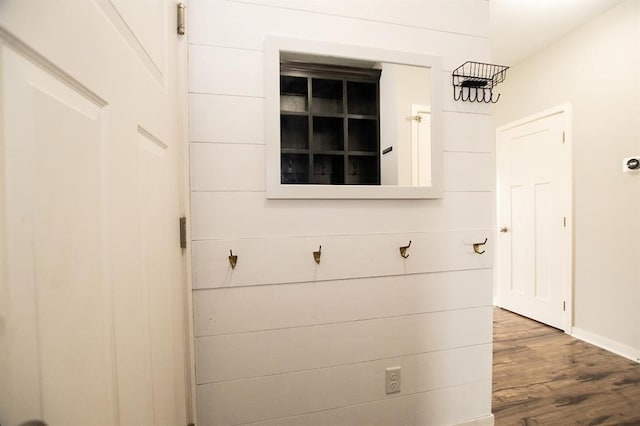 2430 SE Willowbrook Dr, Waukee, IA 50263 - hallway featuring wood finished floors and baseboards