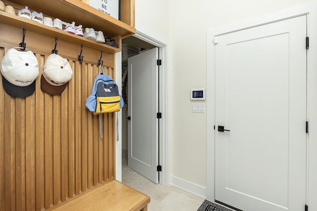 1030 Harrington Way, Waukee, IA 50263 - mudroom with baseboards