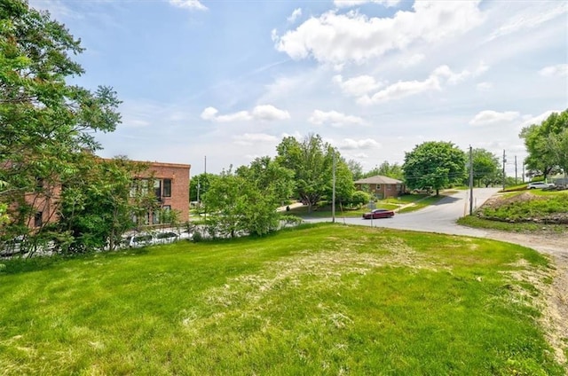 6 Hartford Ave, Des Moines, IA 50315