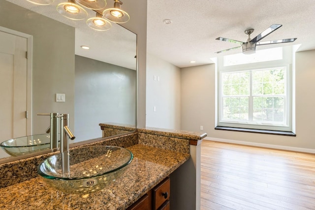 2405 81st Cir, Urbandale, IA 50322 - photo 21