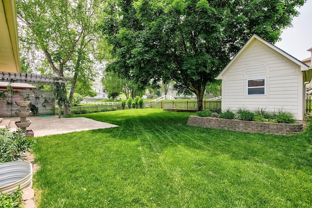3510 Wolcott Ave, Des Moines, IA 50321 - view of yard with a patio and a pergola