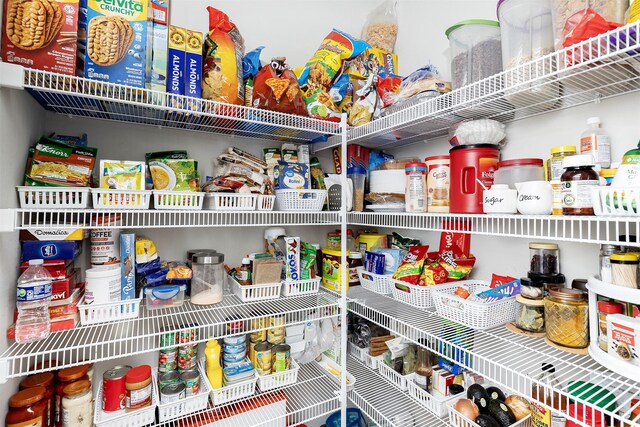 6828 NW 106th St, Johnston, IA 50131 - view of pantry