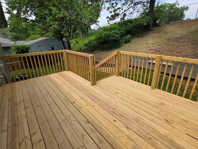 108 E Philip St, Des Moines, IA 50315 - view of wooden terrace