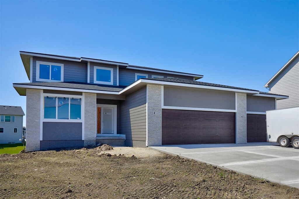 50 NW Ashley Ct, Waukee, IA 50263 - photo 1