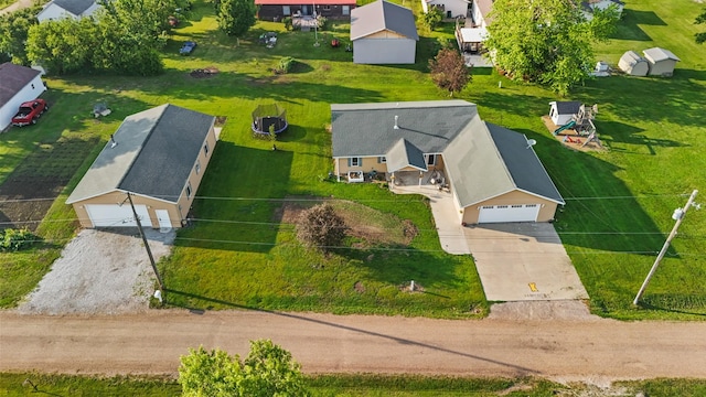 1783 D Ave, Knoxville, IA 50138 - aerial perspective of suburban area