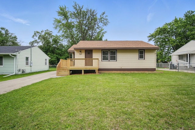 423 E Hillside Ave, Des Moines, IA 50315 - photo 1